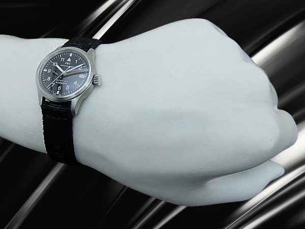 IWC パイロットウォッチ マーク12 Ref.IW4421 Cal.964 SS ブラックダイヤル 社外ベルト装着 オートマチック レディース・ボーイズサイズ ギャラカード・IWC尾錠付属 Pilot's Watch Mark XII Ladies [代行おまかせコース]