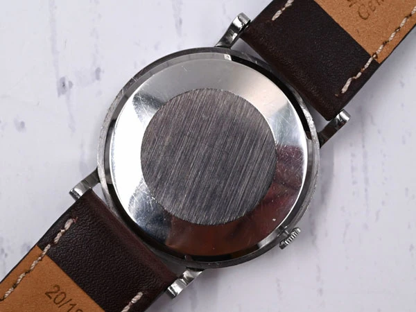 IWC オールドインター International Watch Co. 筆記体ロゴ Schaffhausen 変形ラグ ビッグケース Vintage