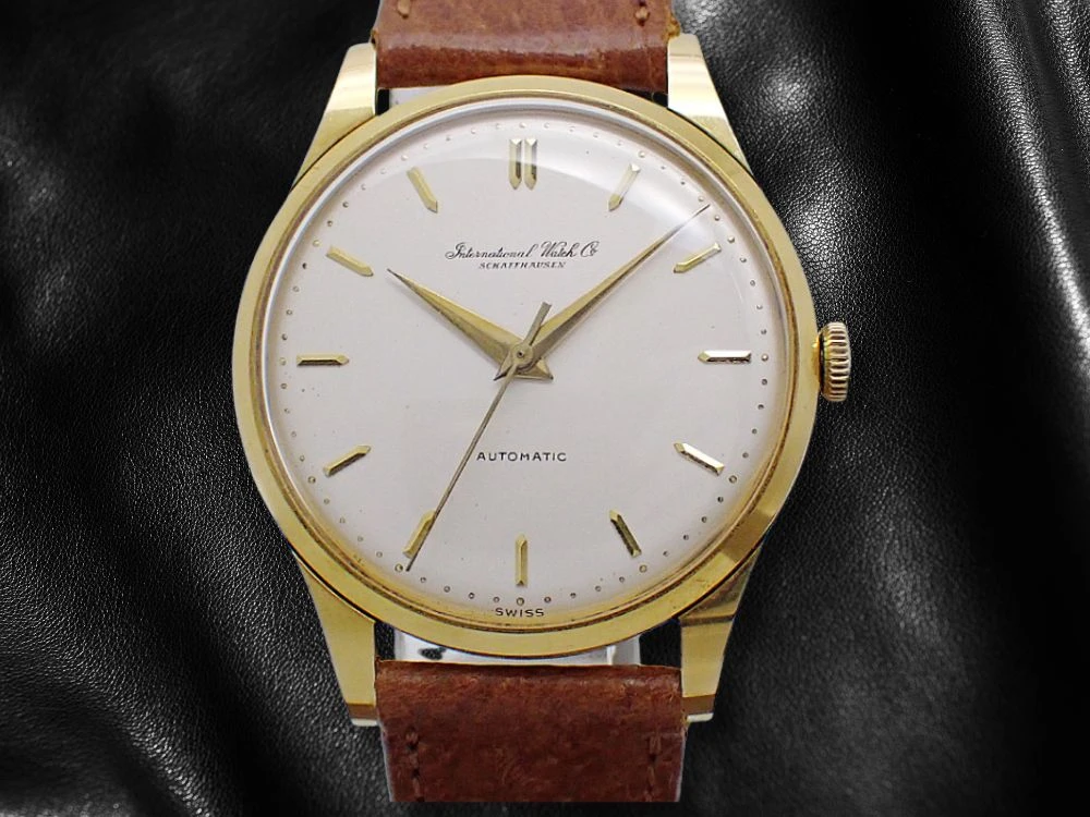 IWC オールドインター Cal.853 重量35g 18KYG 金無垢 筆記体ロゴ シルバーダイヤル 社外レザー装着 オートマチック INTERNATIONAL WATCH Co. [代行おまかせコース]