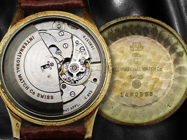 IWC オールドインター Cal.853 重量35g 18KYG 金無垢 筆記体ロゴ シルバーダイヤル 社外レザー装着 オートマチック INTERNATIONAL WATCH Co. [代行おまかせコース]