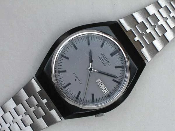 セイコー ACTUS 7019-8120 21石 ブラックケース オートマチック ダブルカレンダー 自動巻き 亀戸工場 SEIKO