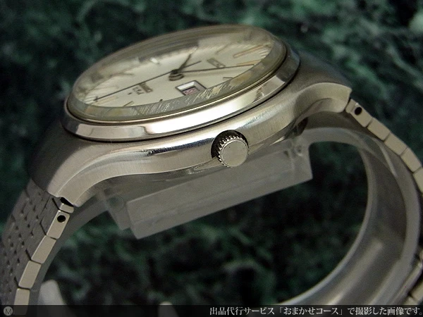 セイコー V.F.A. 3823-7000 ホワイトダイヤル ダブルカレンダー クオーツ SEIKO