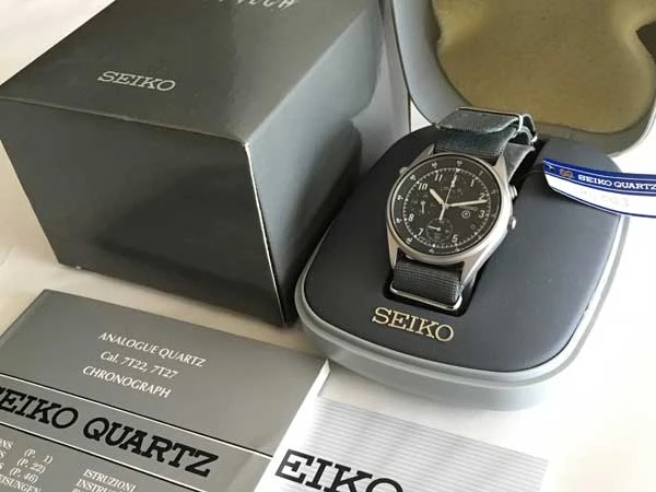 セイコー ミリタリークロノグラフ 英国防省採用 (Gen. 2) 美品 SEIKO 保証書付属