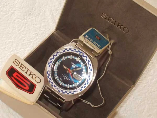 セイコー SEIKO 5スポーツ オートマチック 希少 未使用品