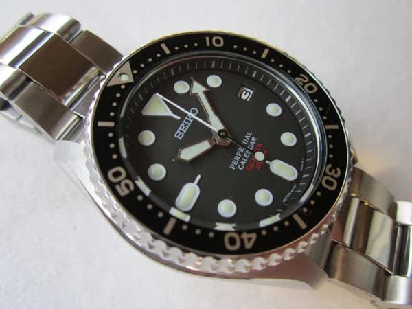 セイコー ダイバー SBCM023 SCUBA 200m 8F35-00A0 前期 クオーツ パーペチュアルカレンダー SEIKO PERPETUAL CALENDER