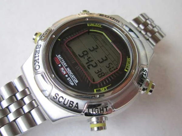 セイコー ダイバー デジタル S800-0020 AIR DIVER'S 200m SCUBA クオーツ SEIKO