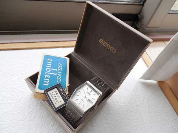 SEIKO エンブレム オートマチック 未使用品 BOX・取扱説明書付