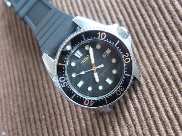 セイコー SEIKO ダイバー 150M 2625-0010 クオーツ ブラック文字盤 ボーイズサイズ