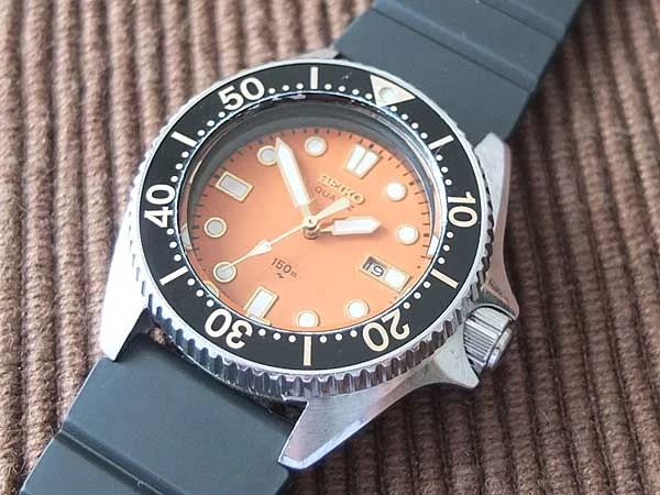 セイコー SEIKO ダイバー 150M 2625-0010 クオーツ オレンジ文字盤 オレンジ