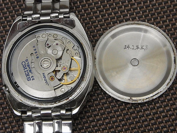 セイコー ファイブ 5126-7000 SS トノーケース シルバーダイヤル デイデイト オートマチック SEIKO 5 23JEWELS [代行おまかせコース]