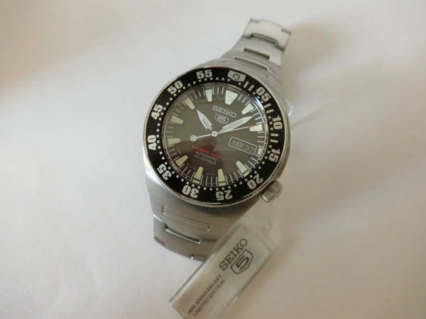 SEIKO セイコー スポーツ40周年記念モデル SKZ201J1 未使用品 保証書付属