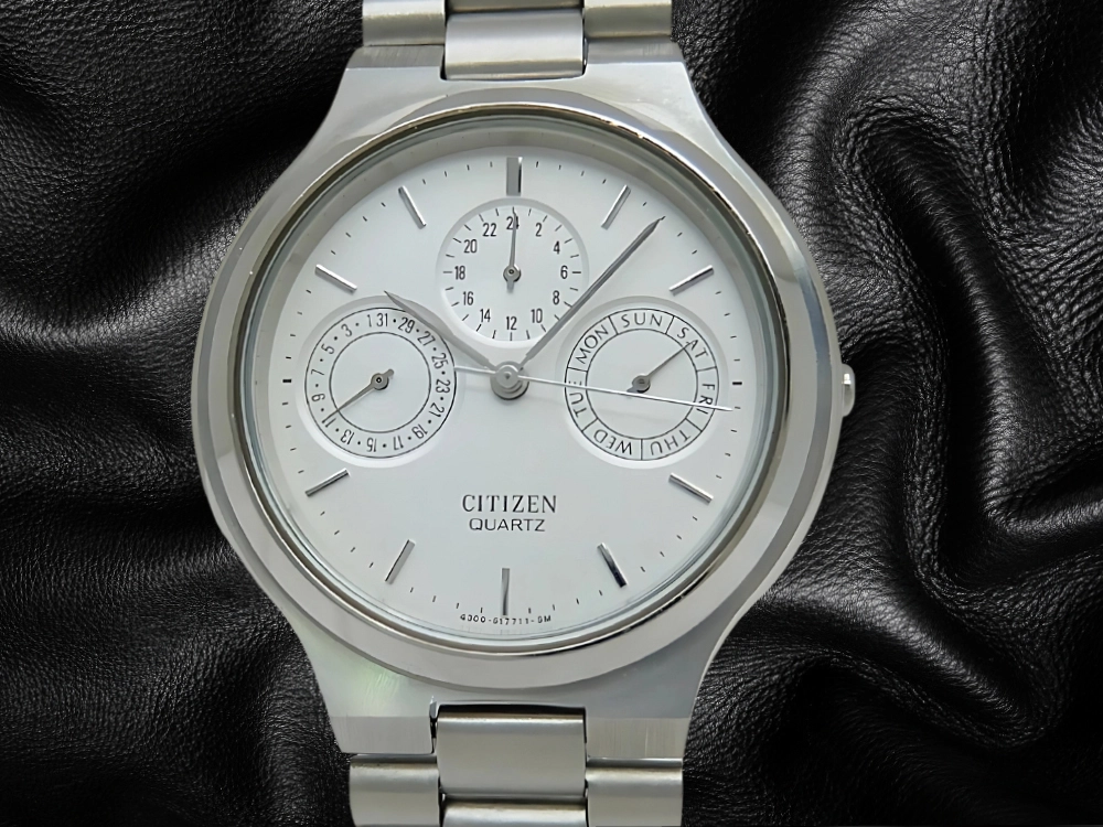 シチズン 多機能クオーツ 4300-S04506SMK SS 3カウンター ホワイトダイヤル ブレス仕様 CITIZEN [代行おまかせコース]