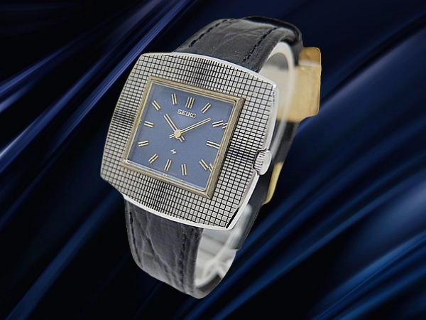 セイコー 24石 2220-3240 SS 格子柄角型 スクエア ブルーダイヤル 2針 手巻き SEIKO [代行おまかせコース]