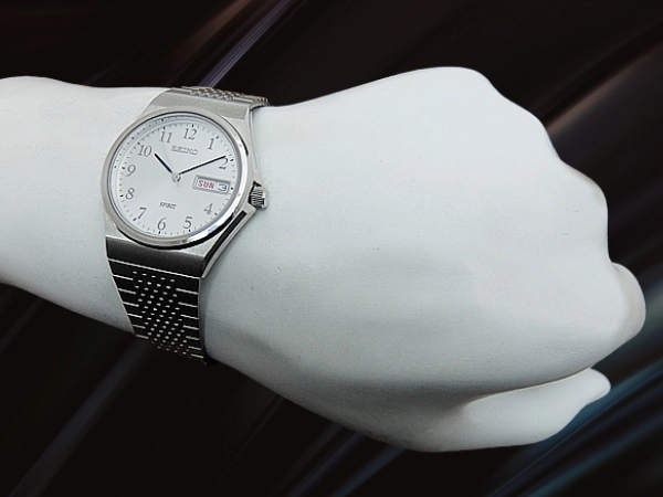 セイコー スピリット 7N93-7000 SS シルバーダイヤル ブレス仕様 クオーツ SEIKO SPIRIT [代行おまかせコース]