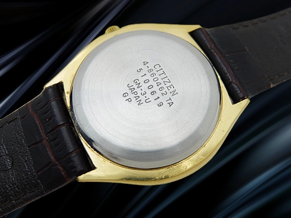 シチズン クリストロン Ref.4-860462-TA GP/SS ゴールドダイヤル デイト  クオーツ CITIZEN CRYSTRON [代行おまかせコース]