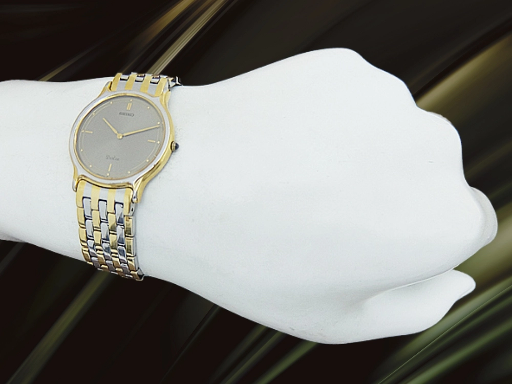 セイコー ドルチェ 9530-6000 GP/SS コンビケース グレーダイヤル 薄型クォーツ ブレス仕様 SEIKO QUARTZ Dolce [代行おまかせコース]