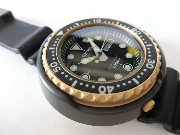 セイコー プロスペックス SBBN040 クオーツ ダイバーズ 復刻 1000m 美品 ヨーロッパ仕様