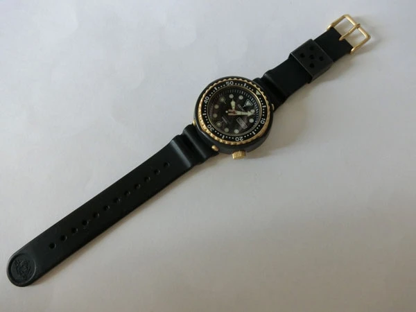 セイコー プロスペックス SBBN040 クオーツ ダイバーズ 復刻 1000m 美品 ヨーロッパ仕様