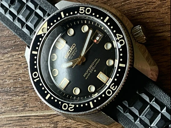 セイコー プロフェッショナルダイバー カウントダウンベゼル 300m 61ダイバー 6159-7000