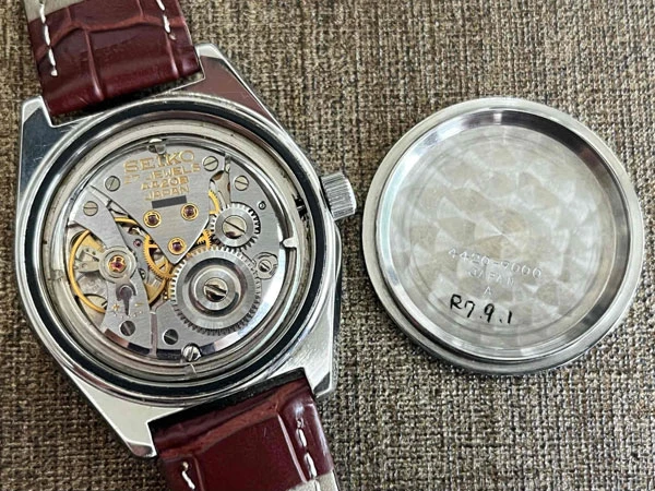 グランドセイコー GRANDSEIKO 4420-9990 幻の44GS シルバー文字盤