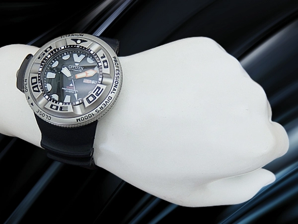 シチズン プロマスター 1000M オートジラ PMV56-2751 チタン ブラックダイヤル 長尺ラバーバンド装着 国内仕様モデル BOX付属 CITIZEN PROMASTER PROFESSIONAL DIVER'S AUTOZILLA [代行おまかせコース]