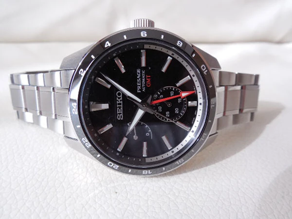 セイコー プレサージュGMT プレステージライン Sharp Edged Series SEIKO クロコダイルⅮバックル付 革ベルト未使用品(25,000円相当) BOX・取扱説明書、保証書(期限切れ)タグ付