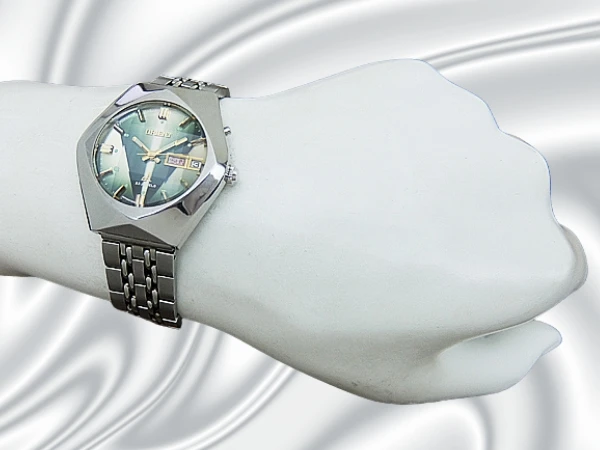 オリエント クロノエース 23石 Ref.TE429-27960 SS 変わりケース カットガラス グリーングラデ―ションダイヤル デイデイト 社外ブレス装着 オートマチック ORIENT CHRONOACE [代行おまかせコース]