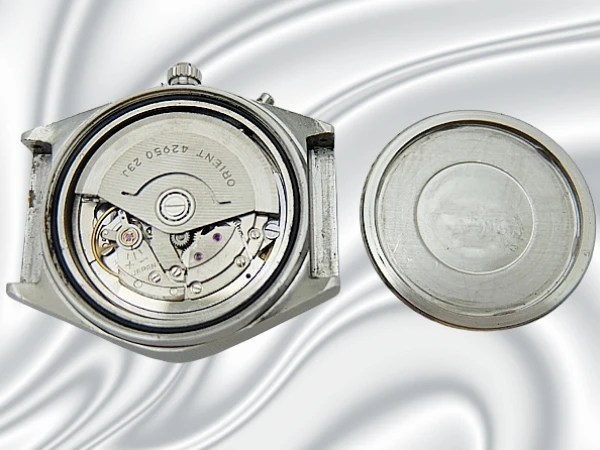 オリエント クロノエース 23石 Ref.TE429-27960 SS 変わりケース カットガラス グリーングラデ―ションダイヤル デイデイト 社外ブレス装着 オートマチック ORIENT CHRONOACE [代行おまかせコース]