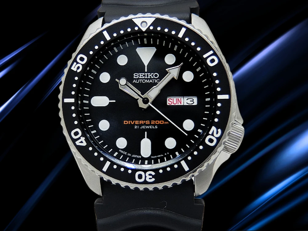 セイコー ダイバーズ 200m SKX007J1 7S26-0020 SS ブラックダイヤル ウレタンバンド装着 オートマチック ブラックボーイ 日本製J1モデル BOX・保証書付属 保管品 SEIKO DIVER'S [代行おまかせコース]