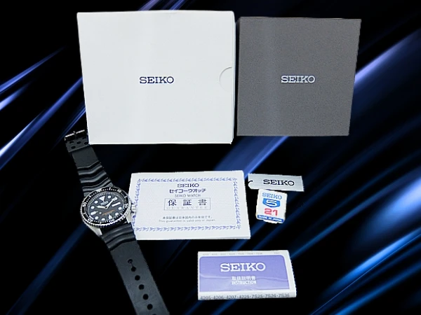 セイコー ダイバーズ 200m SKX007J1 7S26-0020 SS ブラックダイヤル ウレタンバンド装着 オートマチック ブラックボーイ 日本製J1モデル BOX・保証書付属 保管品 SEIKO DIVER'S [代行おまかせコース]
