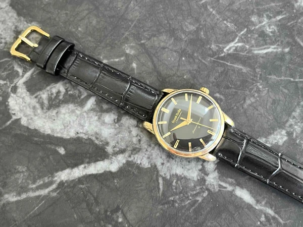 グランドセイコー ファーストモデル J14070 ブラックダイヤル Cal.3180 14K GOLD FILLED CHRONOMETER 獅子メダリオン