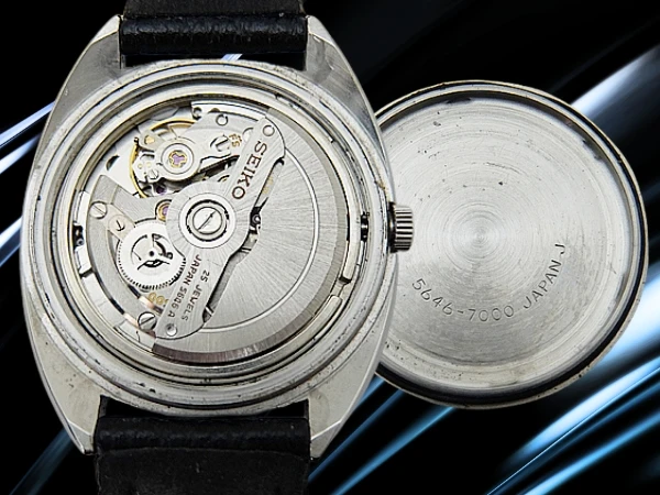 グランドセイコー ハイビート 5646-7000 SS エッグケース シルバーダイヤル GSメダリオン 社外製ベルト装着 オートマチック GRAND SEIKO HI-BEAT [代行おまかせコース]