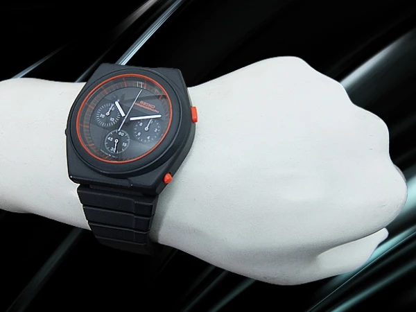 セイコー スピードマスター ジウジアーロ 7A28-7A00 強化プラスチック グレーダイヤル ライダースクロノグラフ クオーツ ワンプッシュ専用ブレス装着 SEIKO SPEEDMASTER GIUGIARO DESIGN [代行おまかせコース]