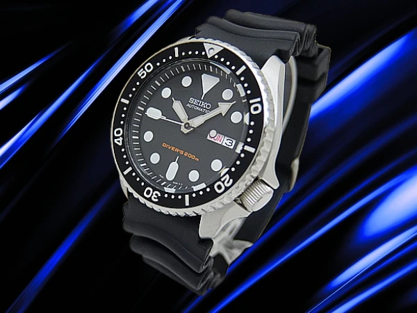 セイコー ブラックボーイ ダイバーズ 200m SKX007K1 7S26-0020 SS ブラックダイヤル ウレタンバンド装着 オートマチック 海外モデル BOX・保証書付属 SEIKO DIVER'S [代行おまかせコース]