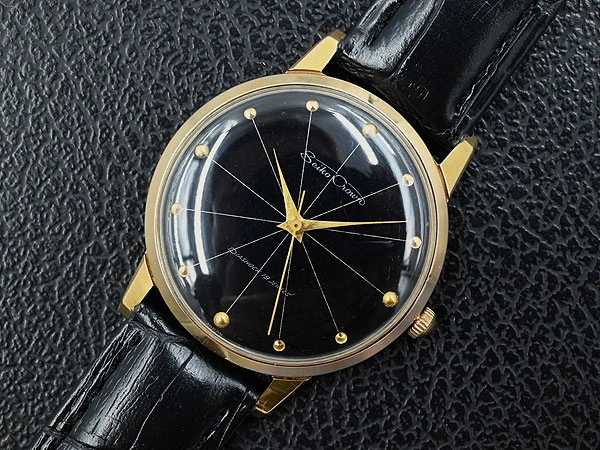セイコー SEIKO クラウン ゴールド・ドットインデックス 12分割放射線変則ブラックミラーダイアル 19石 ESP 手巻きモデル Vintage
