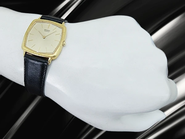 セイコー シャリオ 7820-5280 重量28g 18KYG 金無垢 スクエア 2針 ゴールドダイヤル 社外レザー装着 取説付属 クオーツ SEIKO CHARIOT [代行おまかせコース]