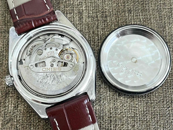 グランドセイコー GRANDSEIKO 唐草文字盤 Arabesque 6146-8000 GSメダリオン 61GS