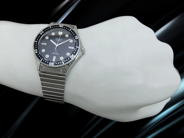 セイコー クオーツ シルバーウェーブ 6030-6000 SS ブラックダイヤル ブレス装着 ダイバースタイル SEIKO SilverWave [代行おまかせコース]