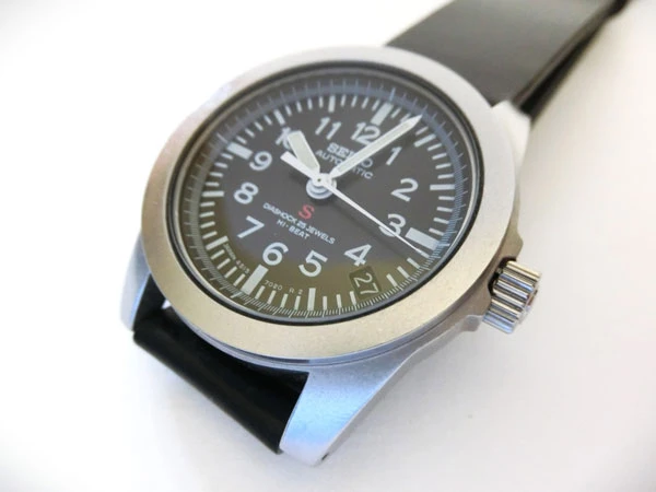 セイコー SUS ミリタリー  4S15-7020 新品同様