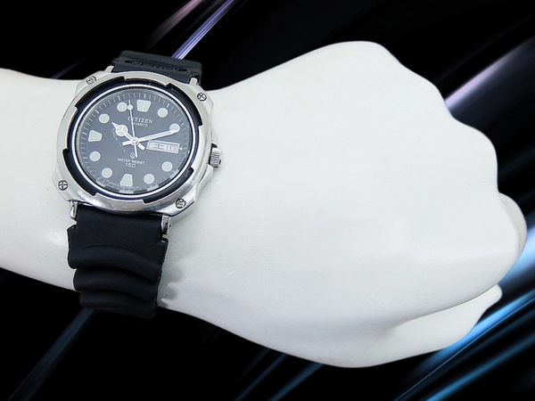 シチズン ヴィンテージダイバー150m 1250-14048 SS 多角形 ブラックダイヤル SEIKOウレタン装着 クオーツ CITIZEN QUARTZ [代行おまかせコース]