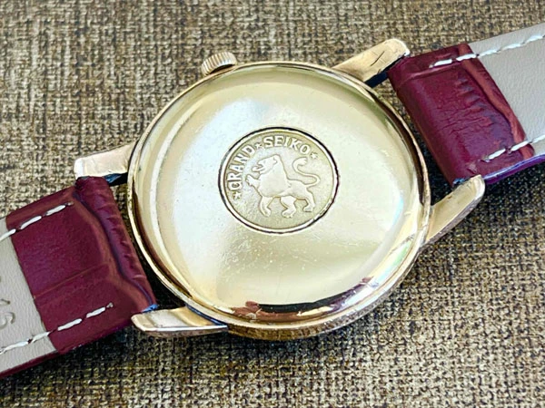 グランドセイコー ファーストモデル J14070 ブラックミラーダイヤル 14K GOLD FILLED CHRONOMETER アップライトロゴ 獅子メダリオン