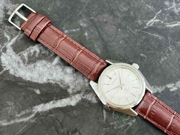 グランドセイコー GRAND SEIKO 4520-7001 絹目文字盤 ハイビート 45GS GSメダリオン