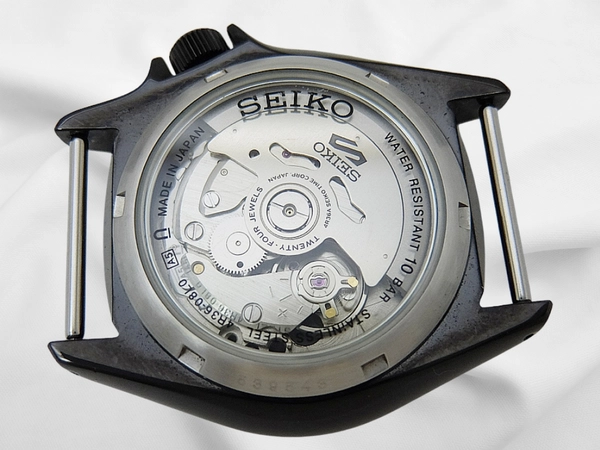 セイコー 5スポーツ DressKX 4R36-08L0 PVD/SS ブラックダイヤル 引き通しストラップ+SEIKO尾錠装着 オートマチック BOX付属 SEIKO 5SPORTS [代行おまかせコース]