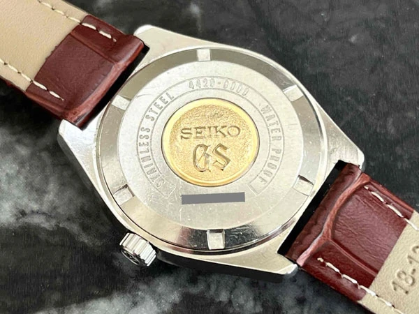 グランドセイコー GRAND SEIKO 幻の44GS 4420-9990 後期型 シルバー文字盤  GSメダリオン・BOX付属