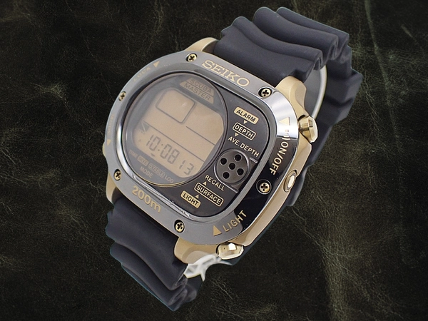 セイコー スキューバマスター M725-5A00 液晶ディスプレイ ウレタンベルト装着 クオーツ SEIKO SCUBA MASTER [代行おまかせコース]