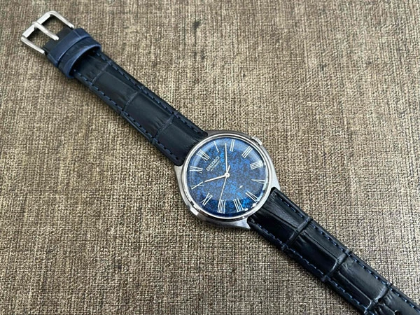 セイコー シャリオ SEIKO CHARIOT ブルーマーブル文字盤 2201-8000 ラピスラズリ