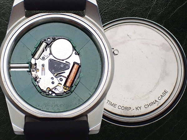 セイコー セレクション 7N01-0KL0 SS アイボリー調ホワイトダイヤル ウレタンベルト装着 メカサス復刻デザイン SEIKO SUS × nano universe [代行おまかせコース]