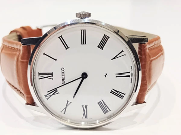 セイコー シャリオ ローマン 2220-0430 薄型手巻き 24石 ハイビート 1977年製 SEIKO