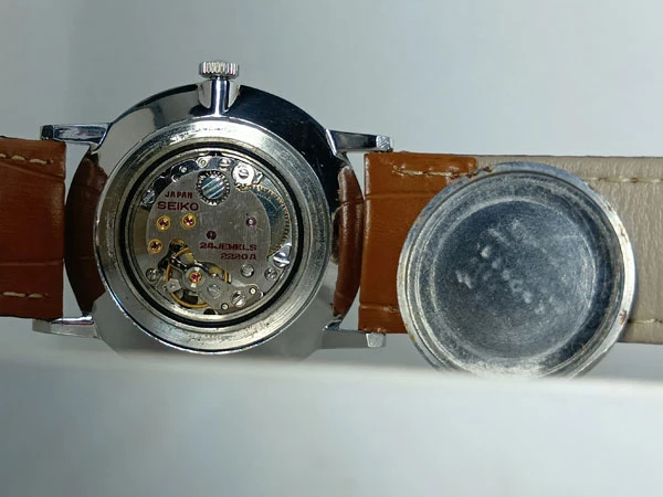セイコー シャリオ ローマン 2220-0430 薄型手巻き 24石 ハイビート 1977年製 SEIKO