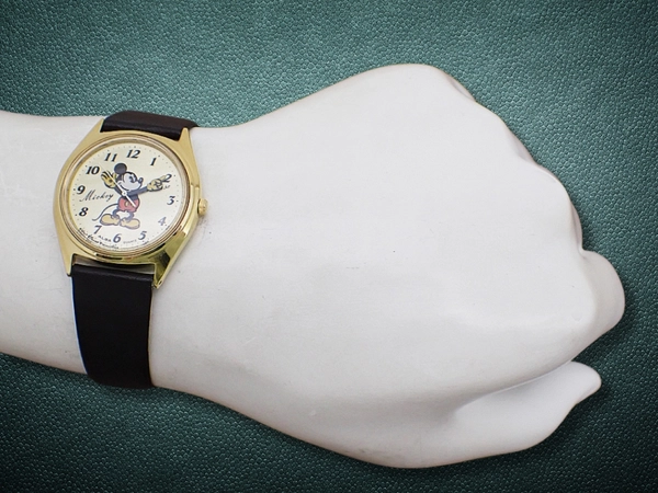セイコー アルバ Y131-6030 GP/SS パイアイ ミッキーマウス レザーベルト装着 クオーツ 保管品 SEIKO ALBA walt disney productions [代行おまかせコース]